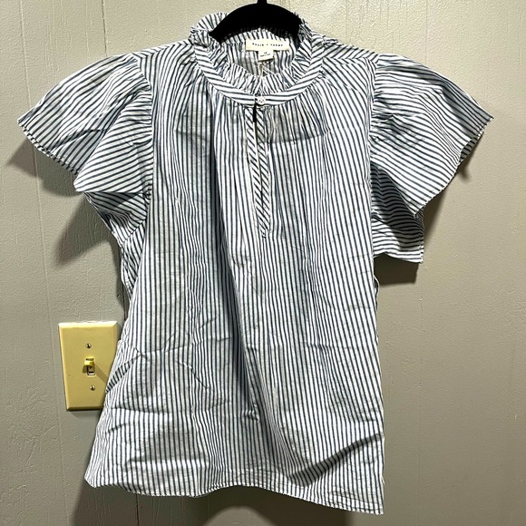 Basin and Range Blue and white striped blouse - Picture 4 of 6